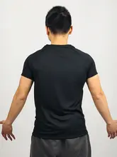 速乾性メッシュ半袖スポーツTシャツ【フィットネス・ランニング用・通気性抜群】