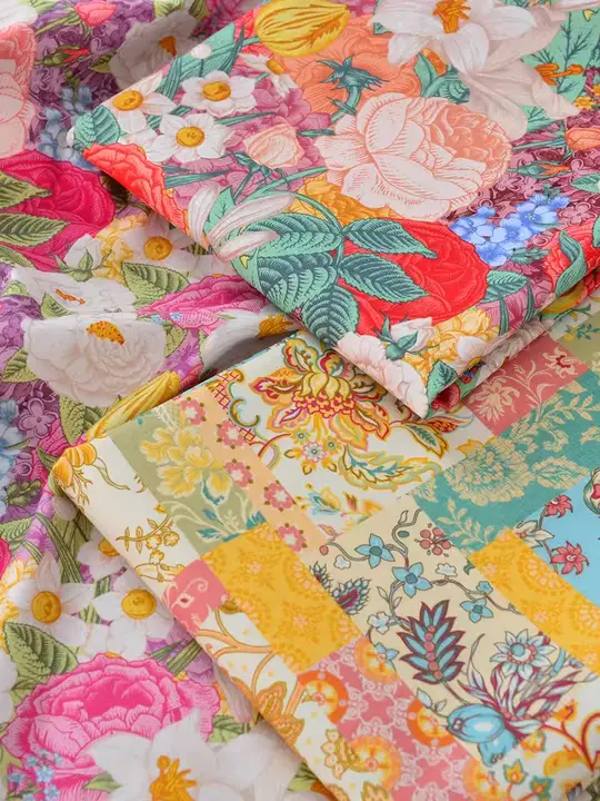 花柄のコットン生地【DIY用・サマードレスに最適】