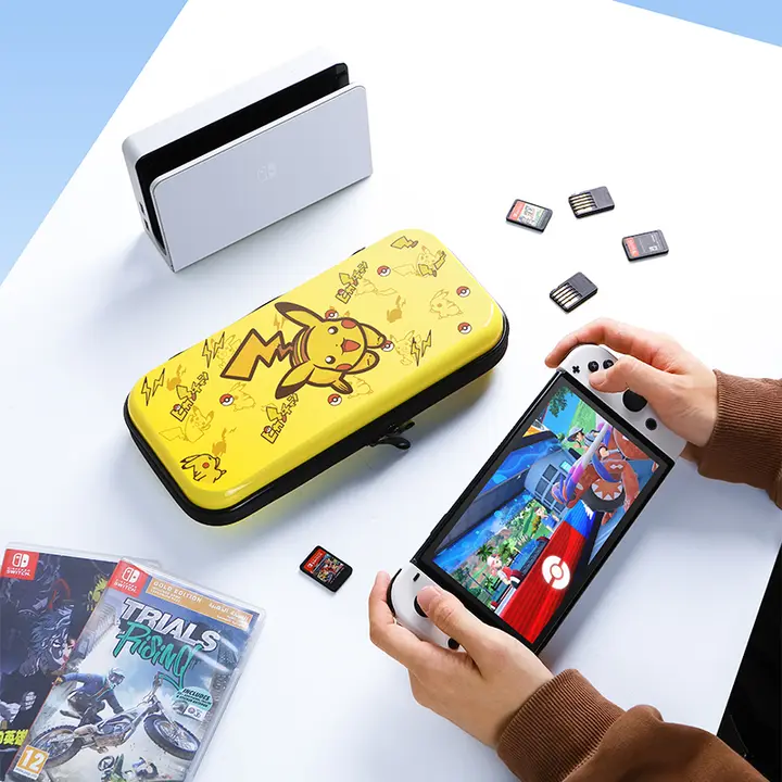 大容量 Nintendo Switch用収納ポーチ【ハードシェル・持ち運び便利・カードケース付】