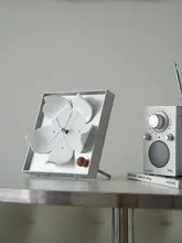 かわいいデザインの金属製フラワーテーブルクロック【北欧風・シンプルな掛け時計】