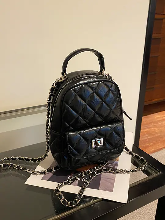 リュック ショルダーバッグ 手提げ 斜めがけ キルティング チェーン 通学 旅行 「Sheldonbag」