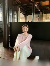 薄手のニットセーター【ピンク・長袖・女性用・エレガントデザイン】（セットアップ対応）