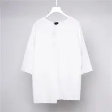 個性的なデザインのアシンメトリーTシャツ【無地・ゆったりしたシルエット・半袖】