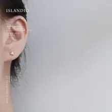 天然海水パール 迷你丸型ピアス【純銀製・繊細デザイン・女性用】