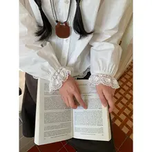 レトロ風白レース切替フード付き短丈長袖シャツ【春の散歩・女性用】