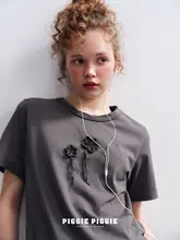 手作りフラワーモチーフのラウンドネック短袖Tシャツ【コットン100%・スリムフィット】