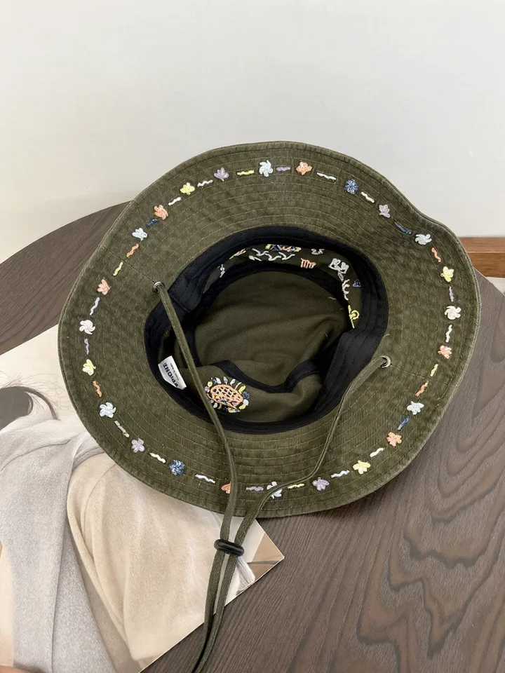 重厚な刺繍入りグラフィティ漁師帽【春夏用・大きなつば・日よけ・アウトドア・釣り・登山】