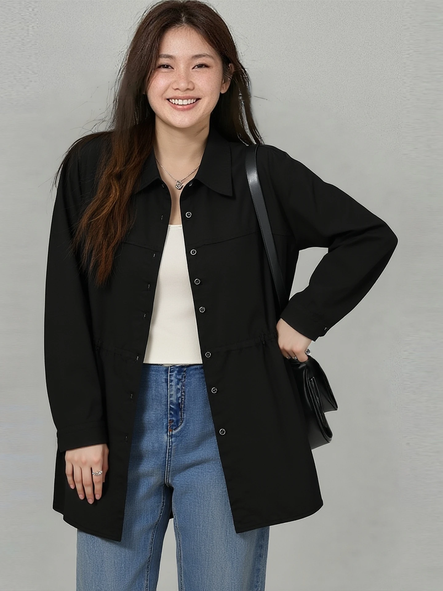 春用女性中長丈シャツ：ウエスト絞りデザインでシルエットを美しく見せる