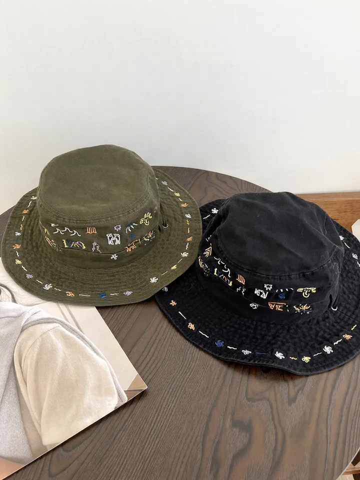 重厚な刺繍入りグラフィティ漁師帽【春夏用・大きなつば・日よけ・アウトドア・釣り・登山】