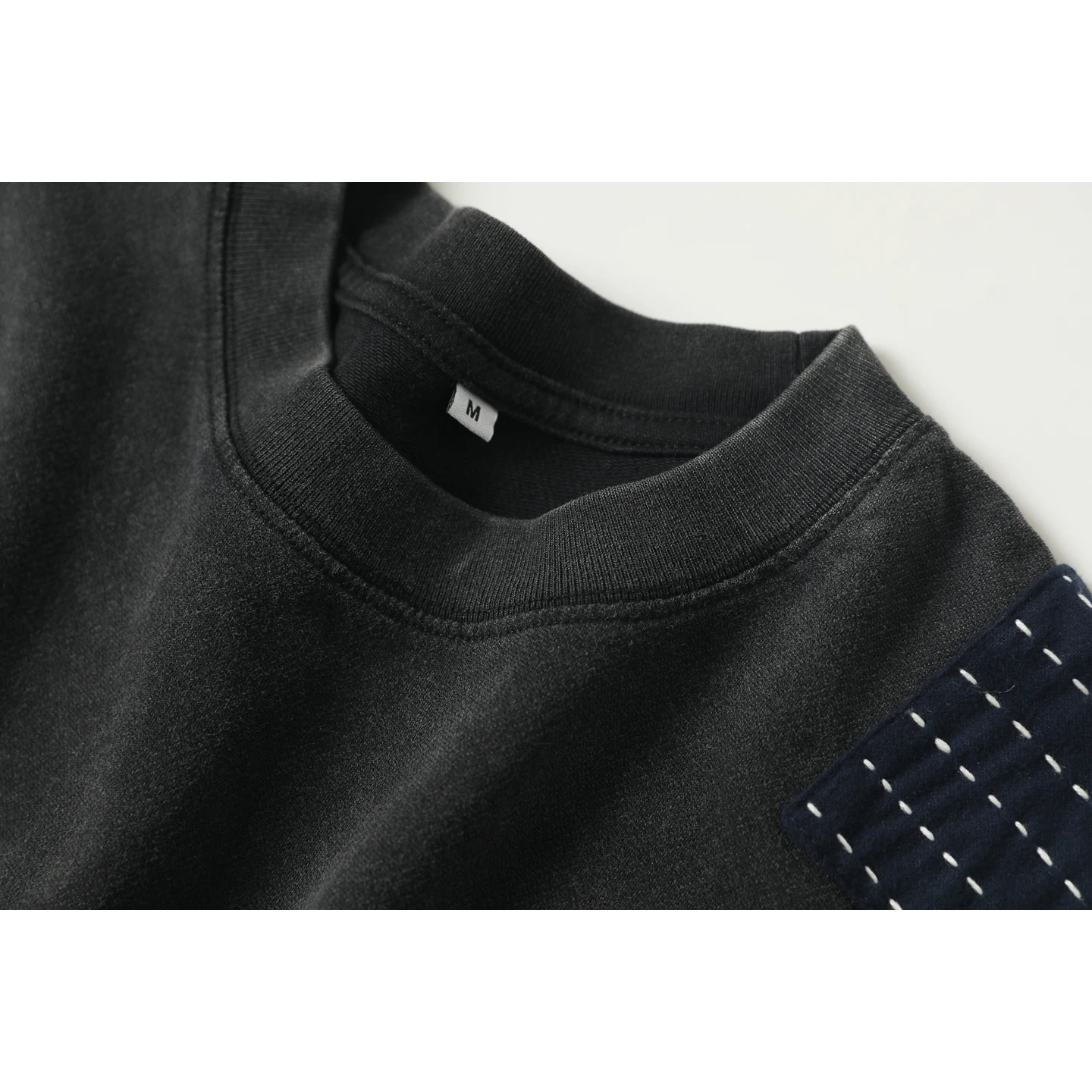 絞り染めtシャツとは何か？その魅力と、今夏のリアルな着こなしを解き明かす