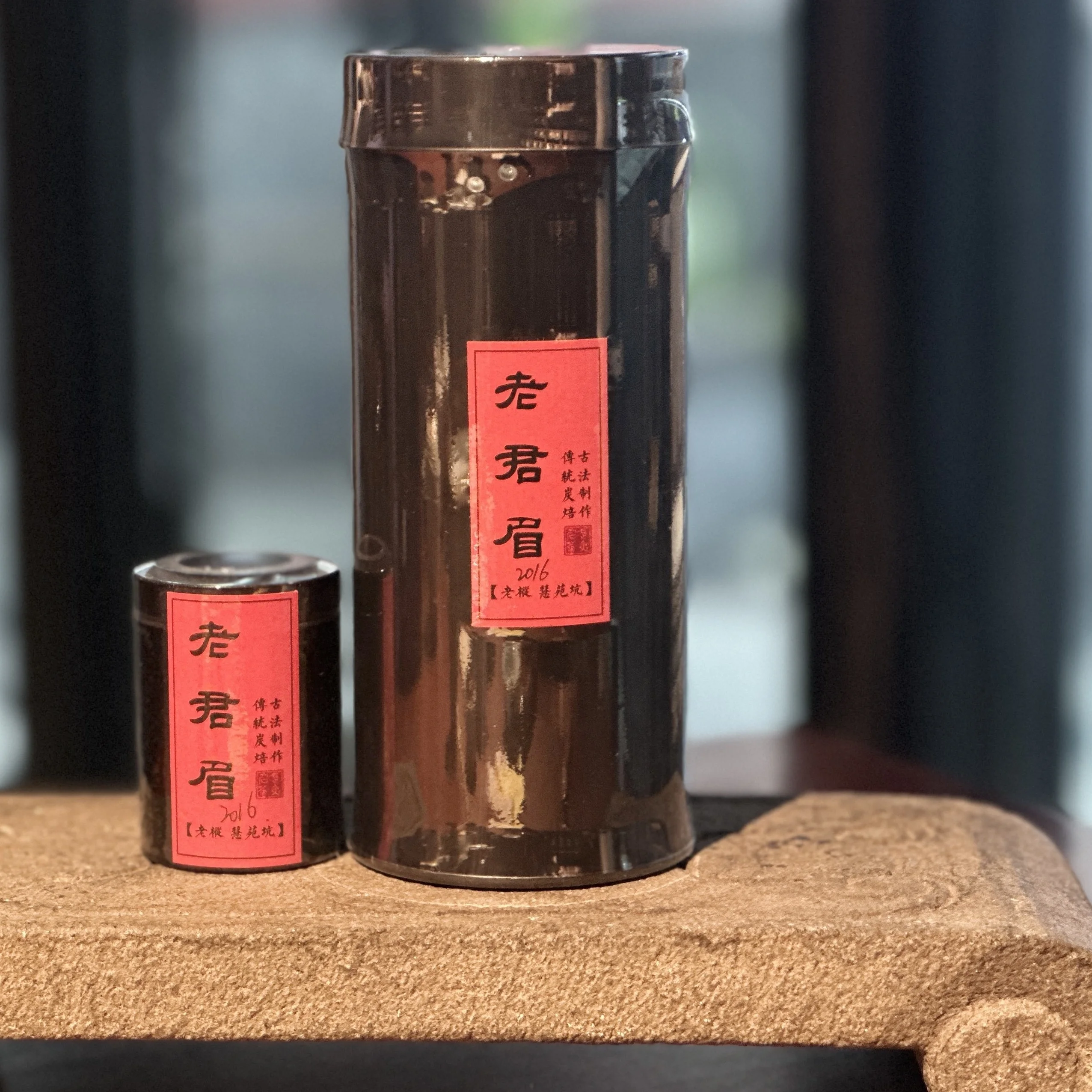 金沢棒茶を選ぶべきか？それとも、武夷山の老岩茶が本当の味を届ける？