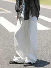 白色の大口袋付きカジュアルパンツ【春秋用・コットン・極上の柔らかさ】（セットアップ対応）