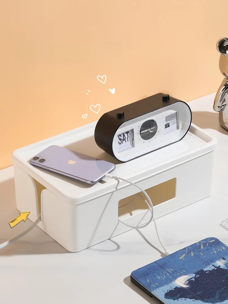 大容量デスクトップ電源タップ収納ボックス：ガジェット収納の効率化と配線整理の実用性
