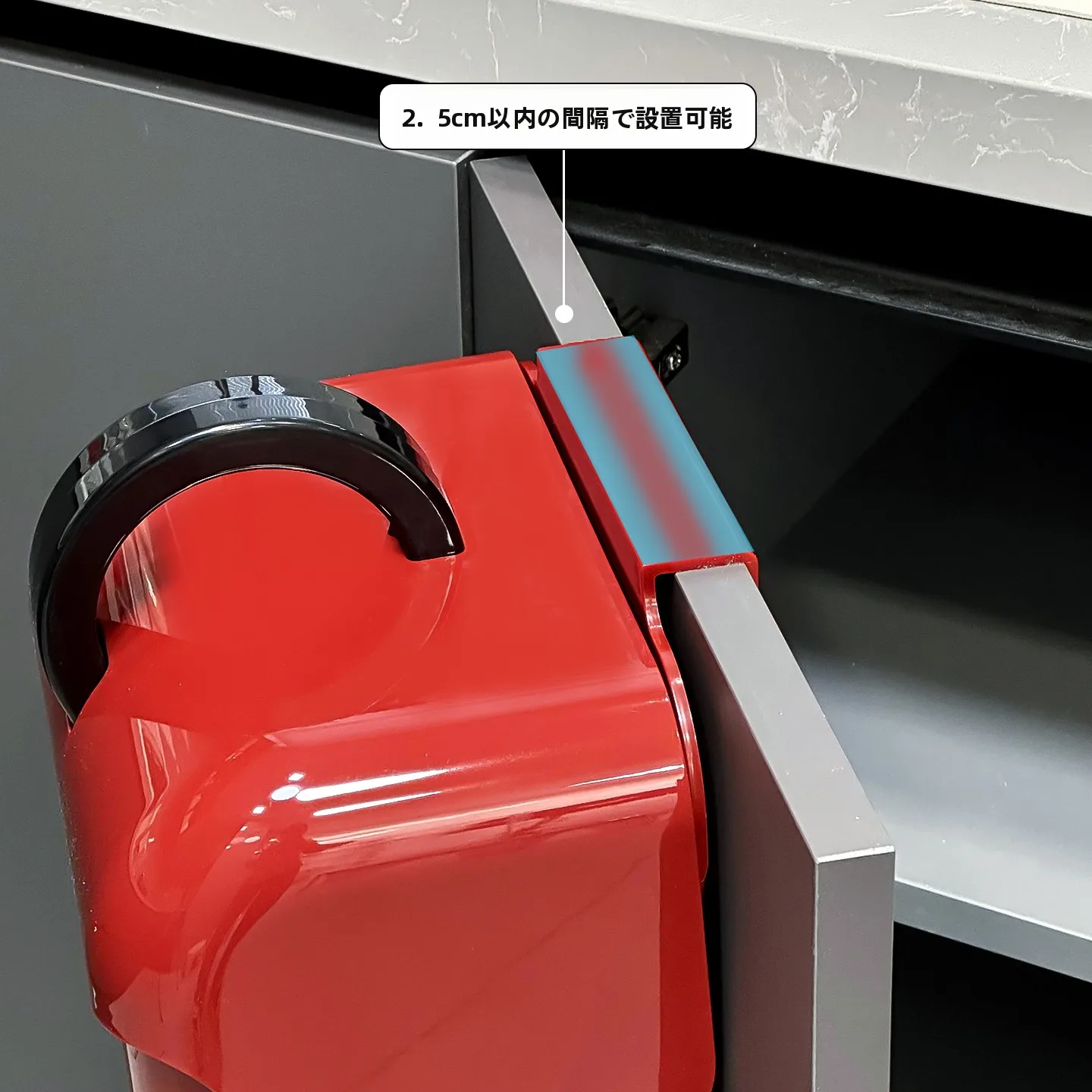 ゴミ箱の臭いが漏れない方法は？キッチンに設置する「防臭タイプの壁掛けゴミ箱」の選び方と実際の使い心地