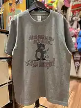 アメリカンビンテージデザインの猫プリントTシャツ【麻灰色・男女兼用・短袖】
