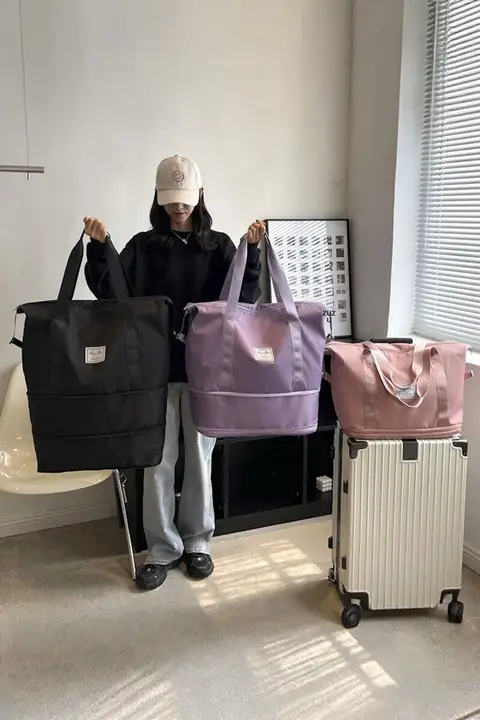 大容量の旅行バッグ【軽量・収納力抜群・キャリーバッグ対応】