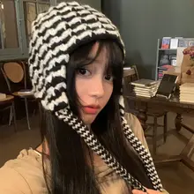 ストライプ耳あてニット帽【秋冬用・女性用・暖かい・スキーにも最適】