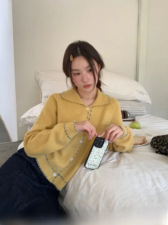 襟付きニットセーター【コントラストカラー・明線装飾】