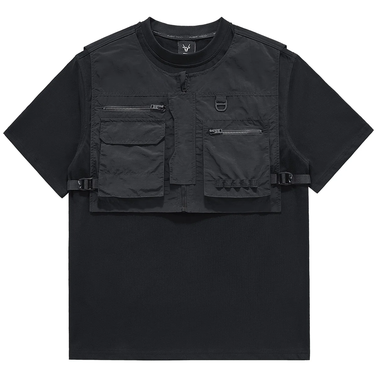 tシャツタックインとは：多ポケットデザインの半袖Tシャツが提供する機能性とスタイルのバランス