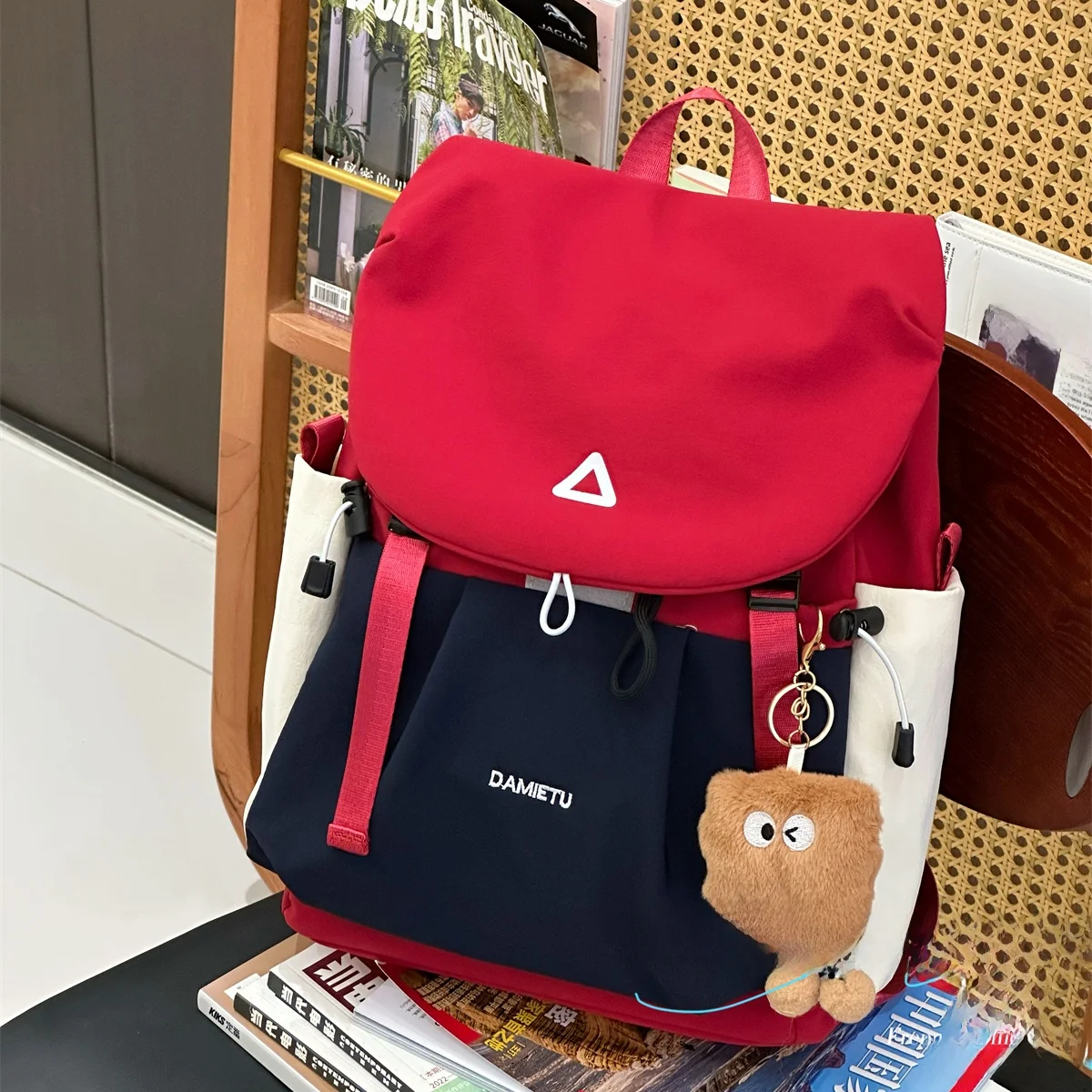 徒歩キャンプ バックパック おすすめは？軽量で通気性も優れた大容量防水バックパックが今人気！
