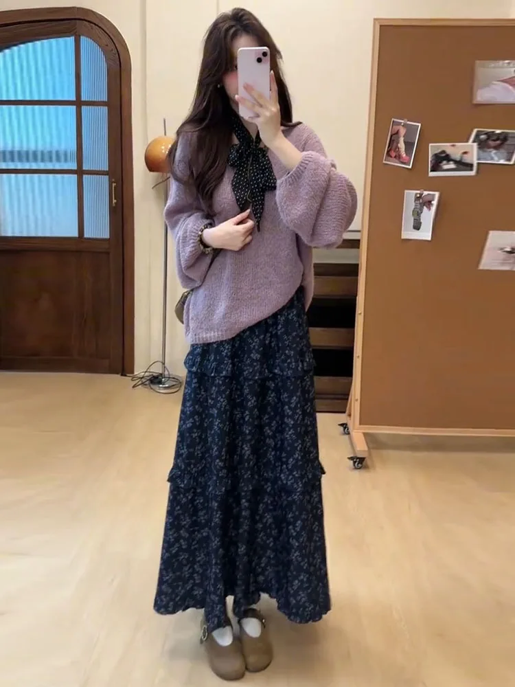 からし色の春コーデは？深紫色のセットアップで失敗しない着こなしの秘密とは？