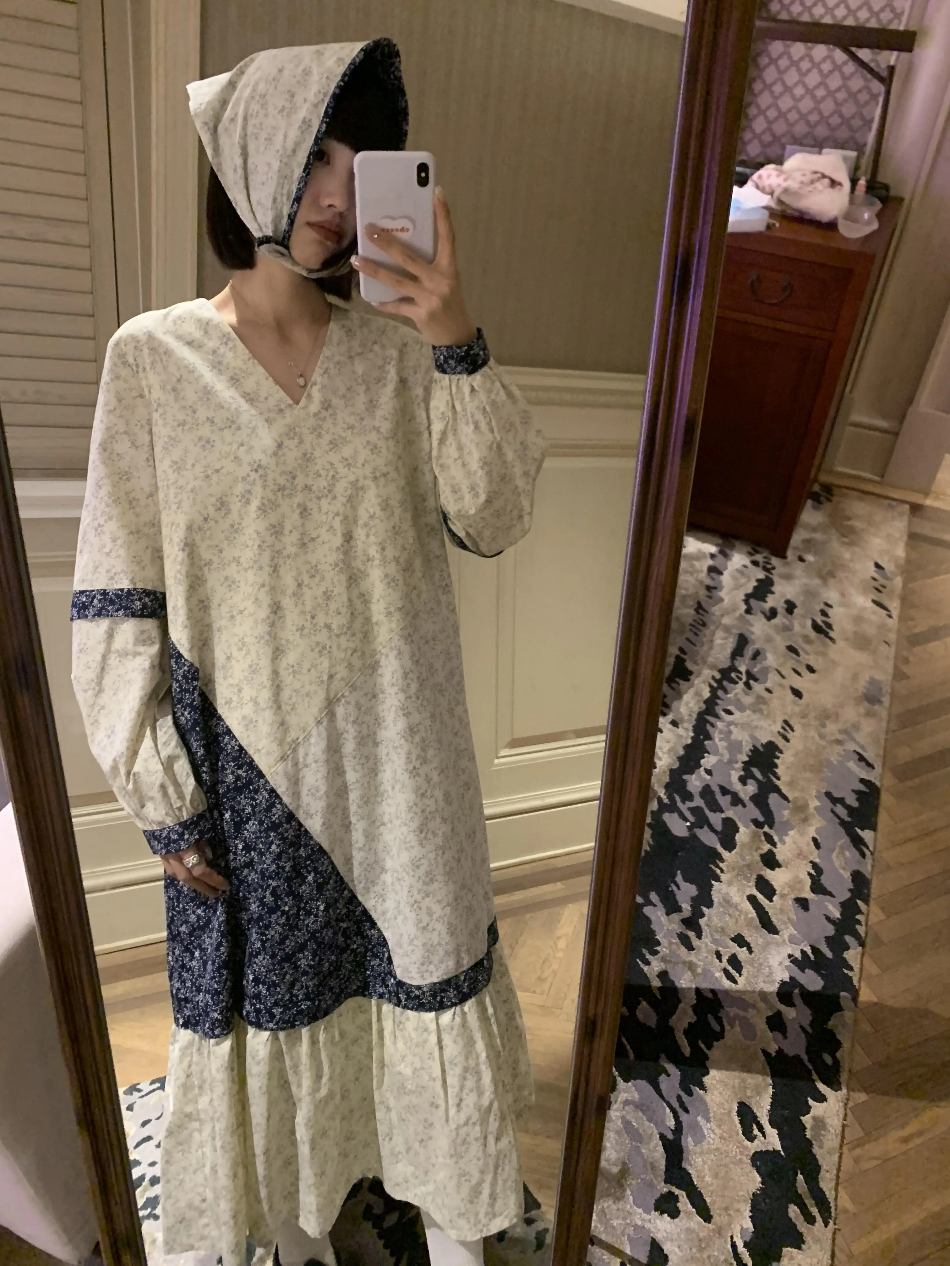 身長150cmの女性が着ていてもバランスの取れた長身ワンピースは？