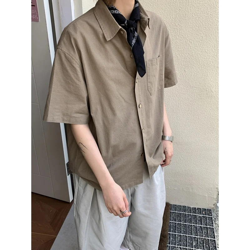 20代の夏に着る「感あるリネンシャツ」は、どう選ぶべきか？