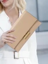 オシャレなレザー製エンベロープバッグ【斜め掛け・ソフトレザー・大容量】
