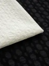 純コットンのプリーツ刺繍生地【手作り用・立体感のあるデザイン・無地】