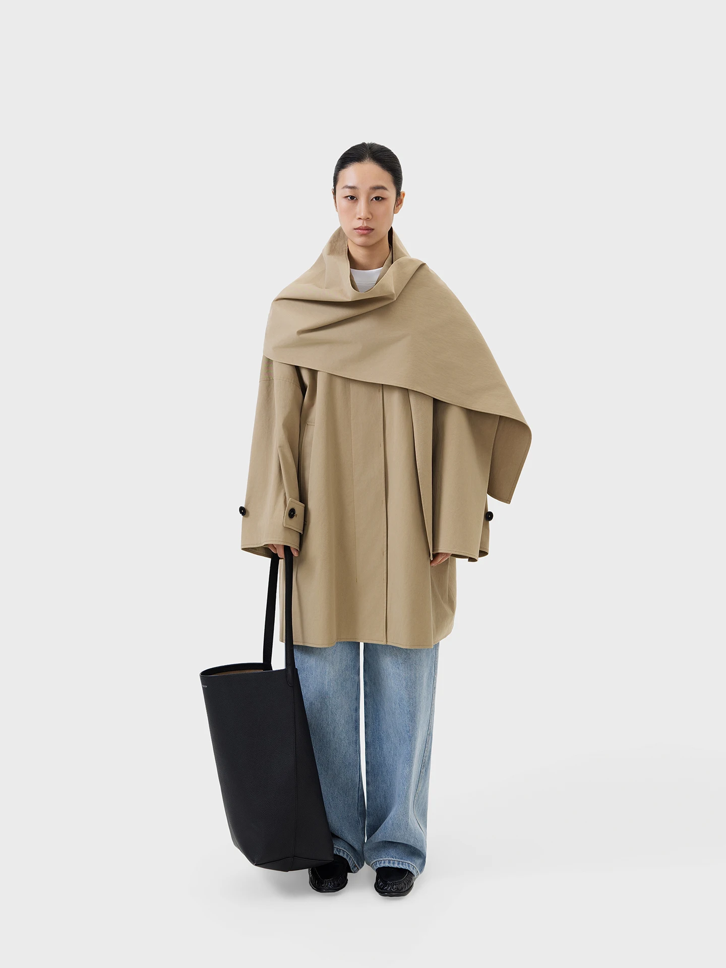 11月のキャンプで寒さに負けない服装は？コートの着る時期を知れば、冬の準備もスムーズに