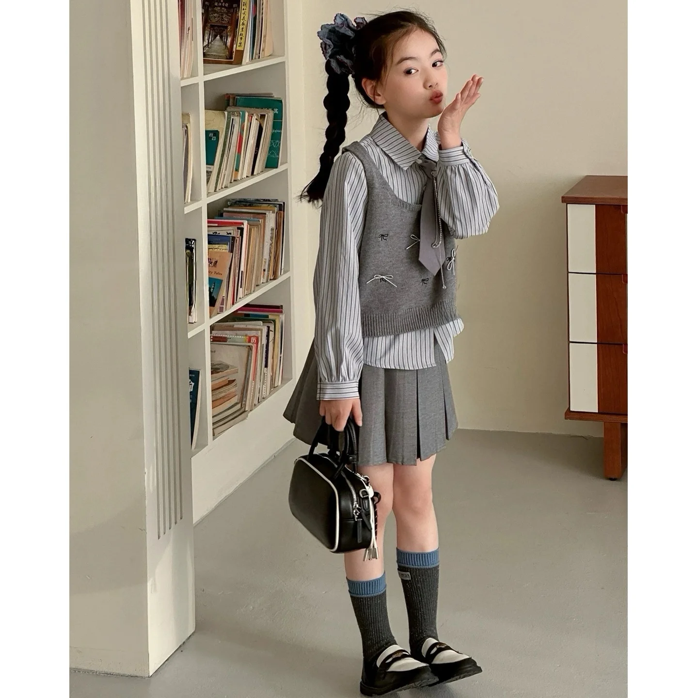 小学生オシャレなセットアップ：春シーズン向け三件套の実用性とデザイン解析