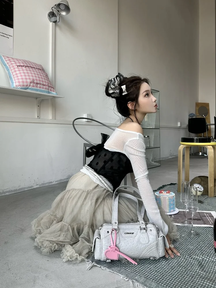 千禧風のショルダーに出会った瞬間、なぜこのバッグが20代の私たちにぴったりなのか？