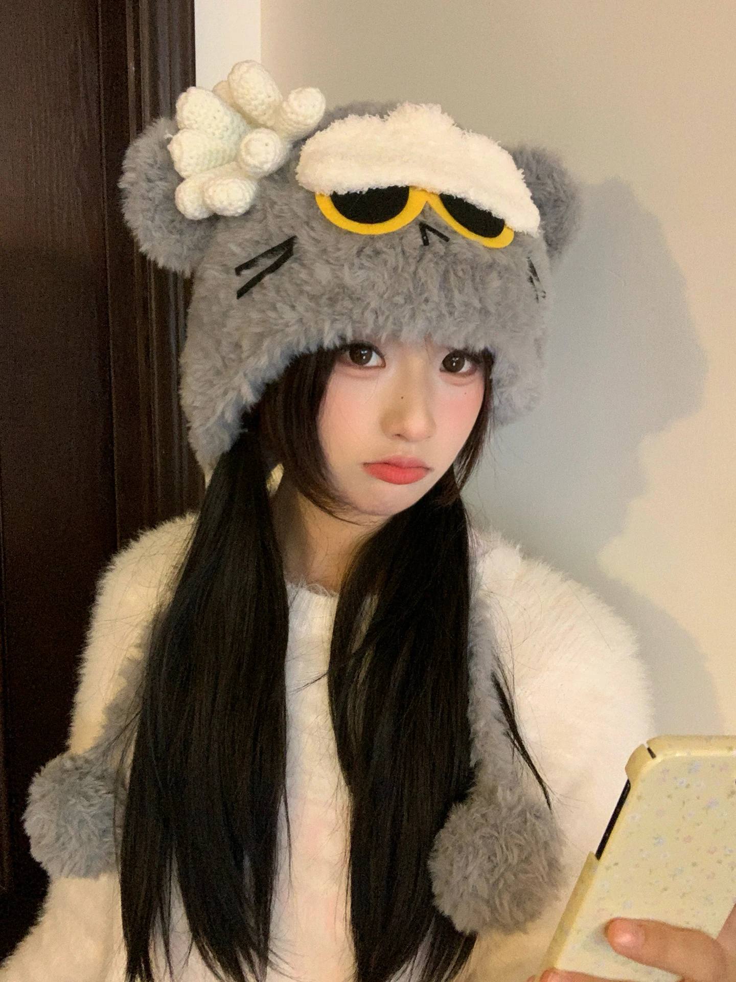 可愛い猫耳デザインの毛糸耳当て帽子：冬用保温性とファッションのバランスを実証