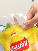 磁気留め小雛菊密封クリップ【防湿・キッチン用・冷蔵庫に貼れる】