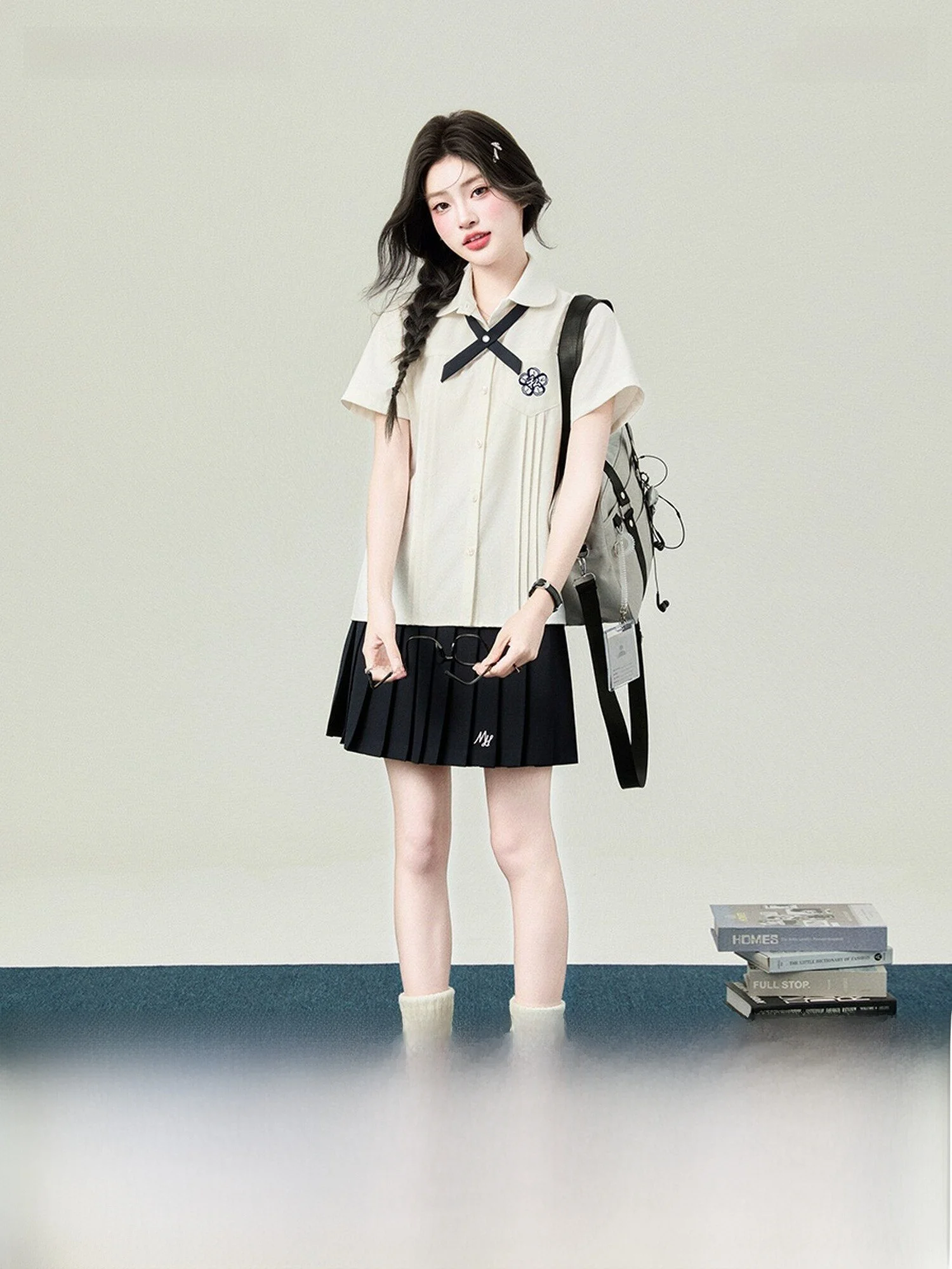 オリジナルJK制服 女子用高校生シャツ【学院風・短袖】（セットアップ対応）の魅力とは？