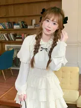 ドット柄ワンピースとケープの秋季コーディネート（セットアップ対応）
