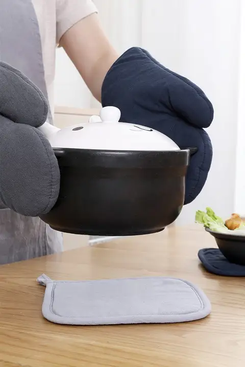厚手の防熱手袋【キッチン用・オーブン・耐高温】
