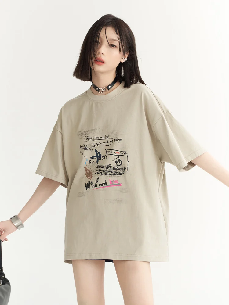 万有引力グラフィティプリントTシャツ：女性向けの街头風純棉半袖の実用性とデザイン解析