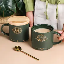 シンプルなデザインの陶器製マグカップ【カップ・スプーン付き・カフェスタイル】