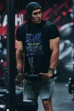MUSCLE DOG 大柄プリントの半袖Tシャツ【アメリカンスタイル・ラウンドネック・フィット・スポーツ用】