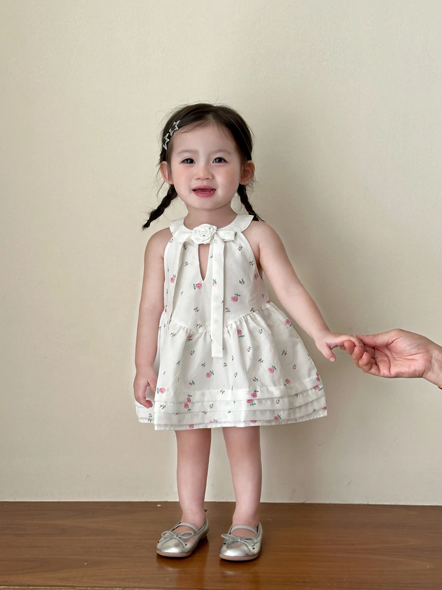 リメイクTシャツをワンピースに変える方法は？子供用の花柄ワンピースで夏の日常を彩る