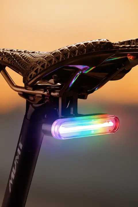 TOSUOD 自転車用テールライト リモコン操作 高輝度 RGB MTB ロードバイク用 夜間走行 ブレーキ感应