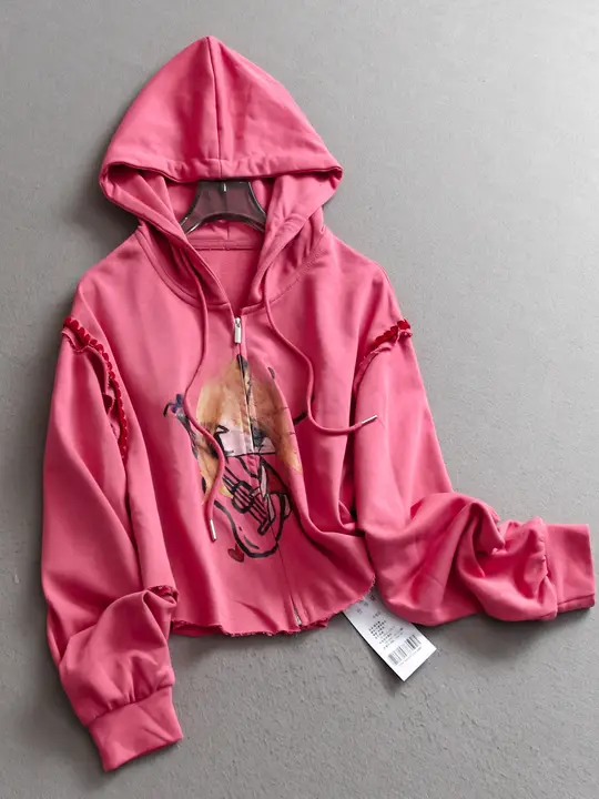 カートゥーンプリントのルーズフィット短丈フード付きジップカーディガン【長袖・レディース・秋用】（セットアップ対応）