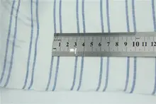 薄手の落ち感と微光沢のある天青色ストライプリネン混布地