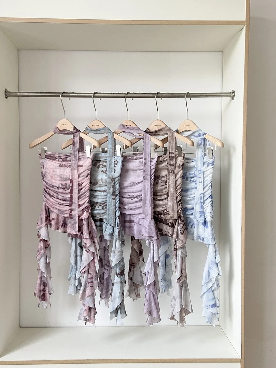 フリル付きタイダイメッシュキャミソール：夏用オフショルダーの通勤風スタイルとは