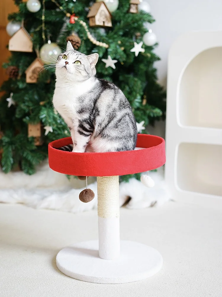 コンパクトなキャットタワー：初心者向けの飼いやすさと機能性を実証