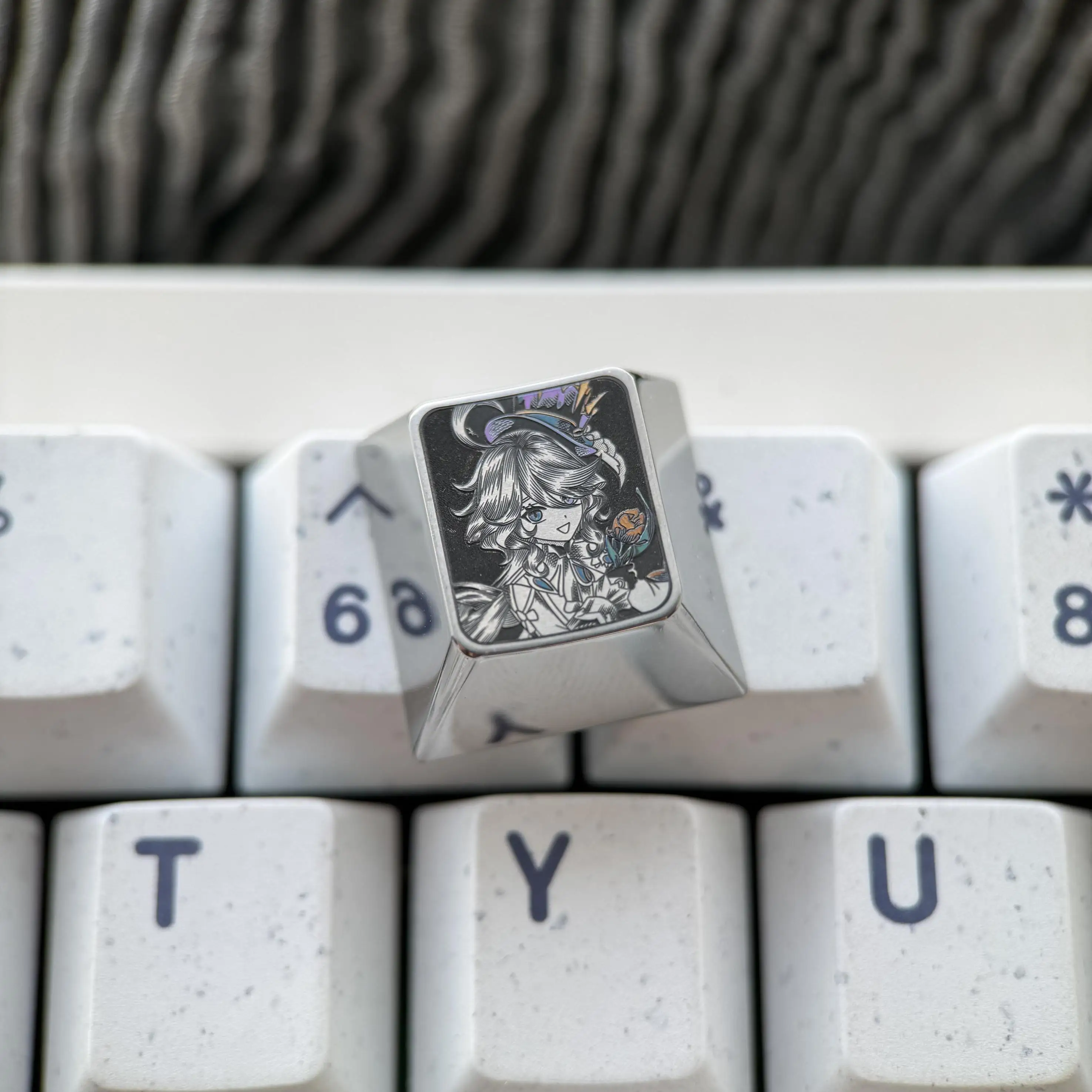 精密彫刻の点彩チタンキートップ【方向キー用】：ekスペースカスタムの実用性と技術的特徴