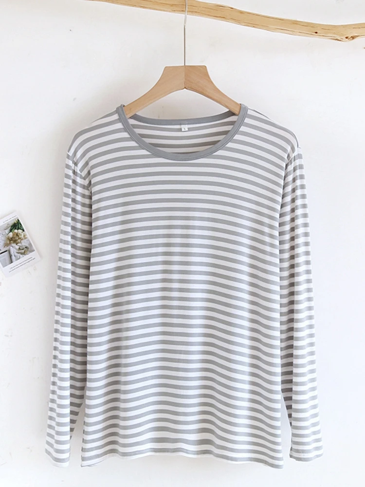 夏の寝るときの服は、本当に涼 しい素材を選ぶべき？