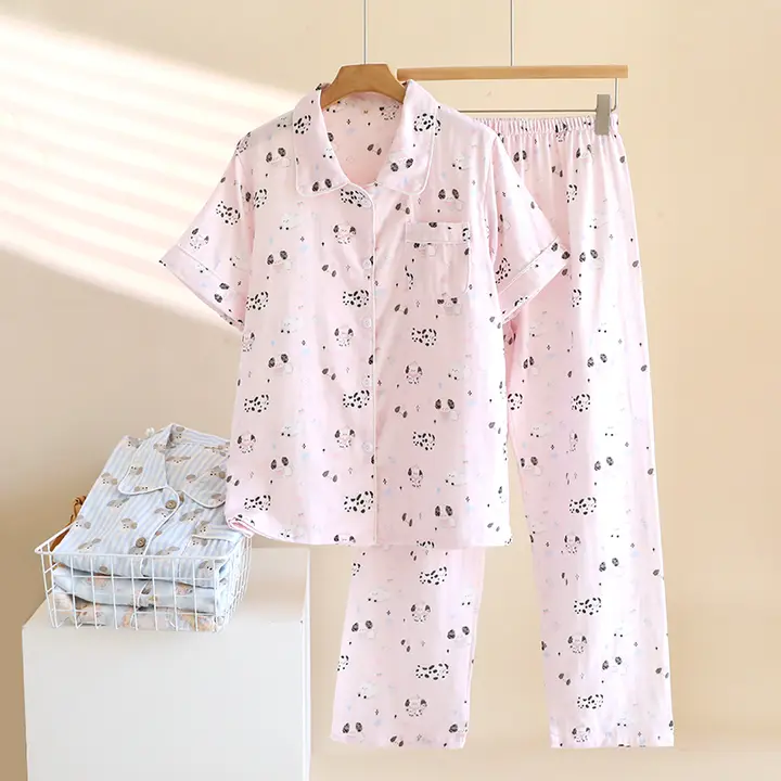 可愛いカートゥーンプリントの純綿ガーゼパジャマ【女性用・短袖・長ズボン・薄手・カーディガン付き・夏用】（セットアップ対応）