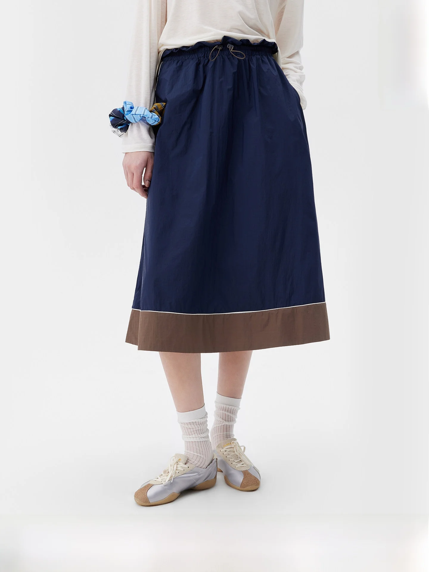 散歩にぴったりな服装は、本当に「軽くて涼しくて」が鍵？